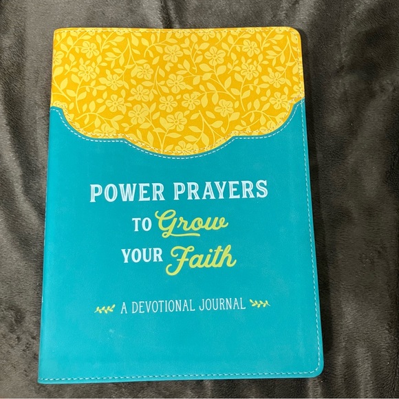 Power Prayers To Grow Your Faith A Devotional Journal. - Picture 3 of 5